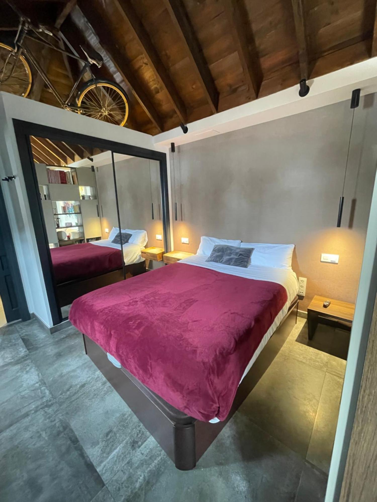 Komodo Gran Poder - Penthouse With Private Pool And Cozy Twin Bedroom Central Apartment セビリア エクステリア 写真