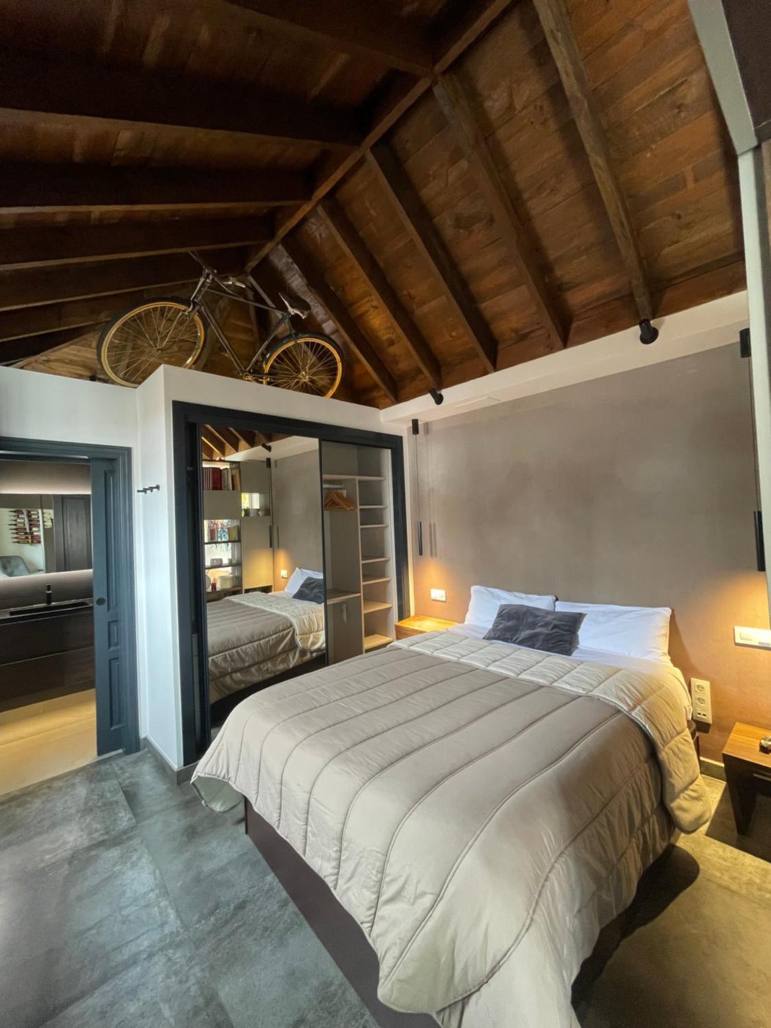 Komodo Gran Poder - Penthouse With Private Pool And Cozy Twin Bedroom Central Apartment セビリア エクステリア 写真