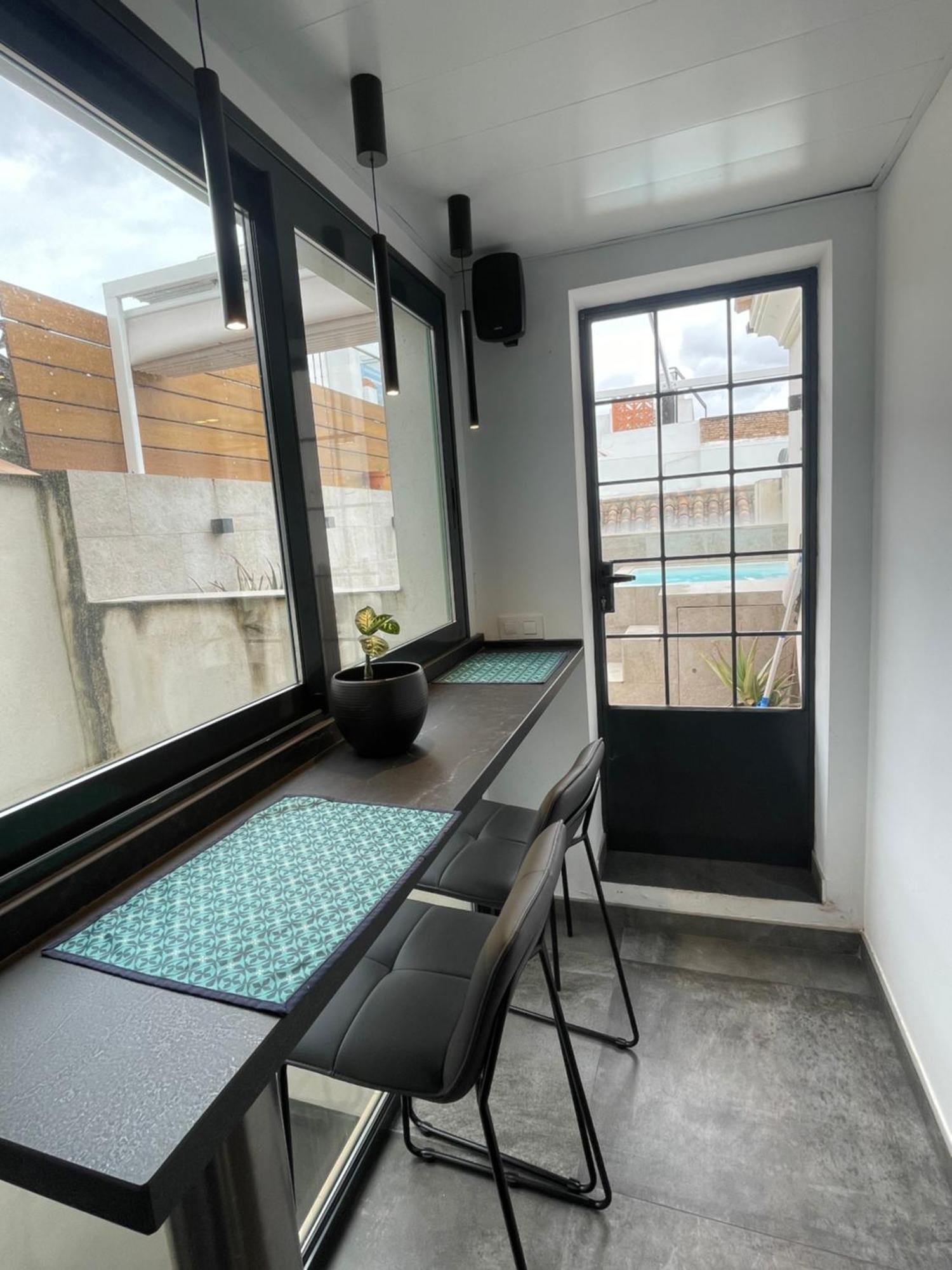 Komodo Gran Poder - Penthouse With Private Pool And Cozy Twin Bedroom Central Apartment セビリア エクステリア 写真